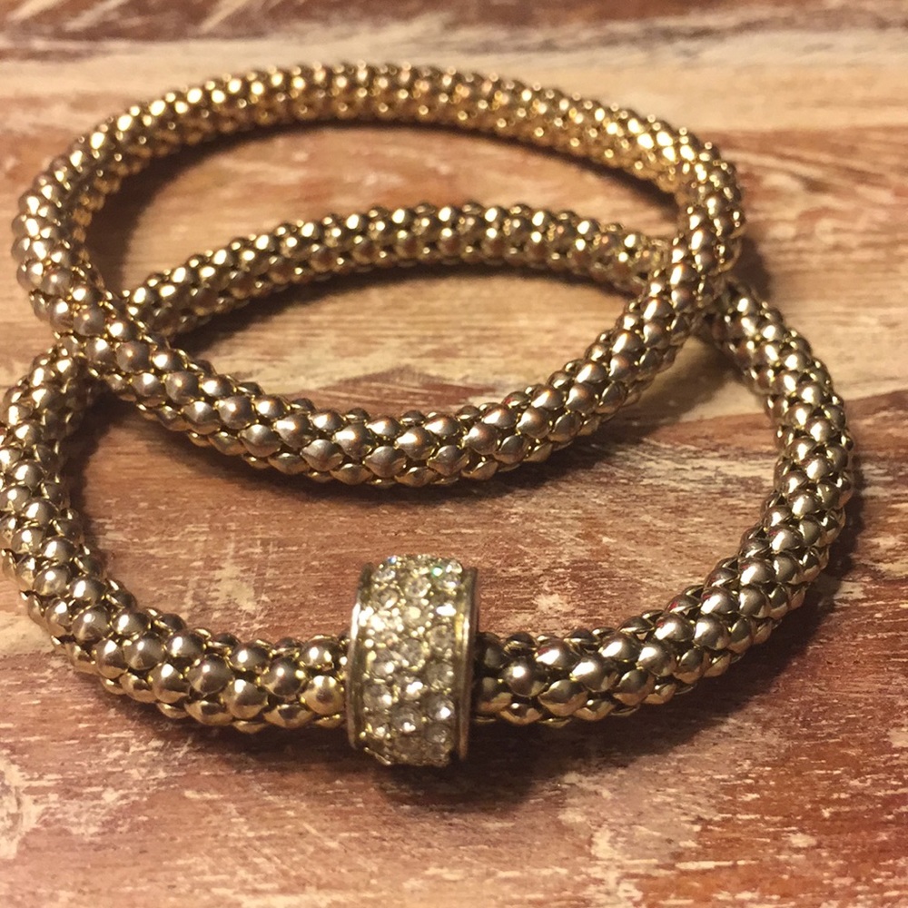 Stackable gold bracelets - Picture 3 of 3